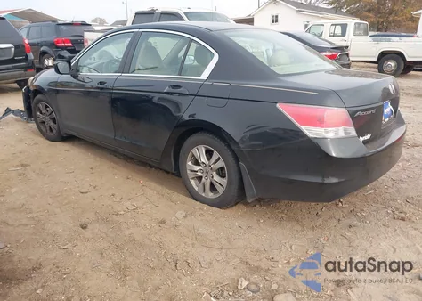2010 Honda Accord Sdn Lx-P z USA, uszkodzony, nr VIN 1HGCP2F47AA138565